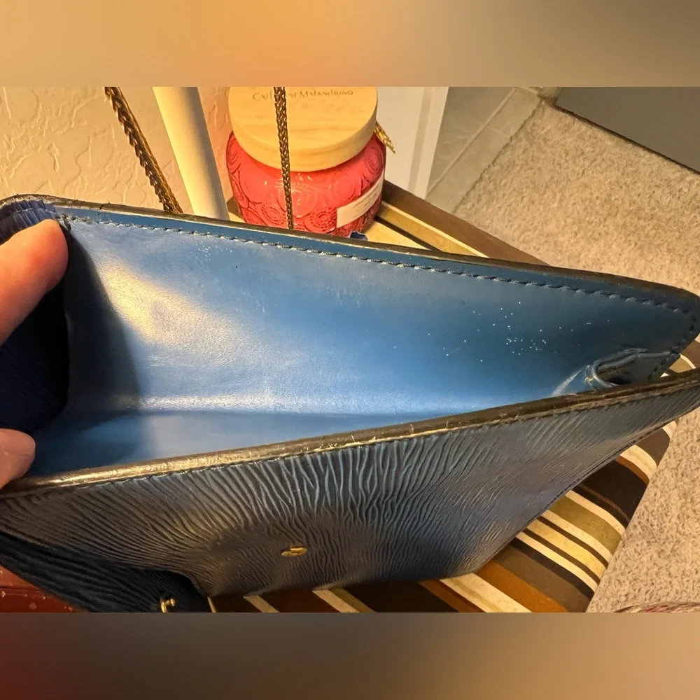 Louis Vuitton Montaigne EPI Clutch w/Coa